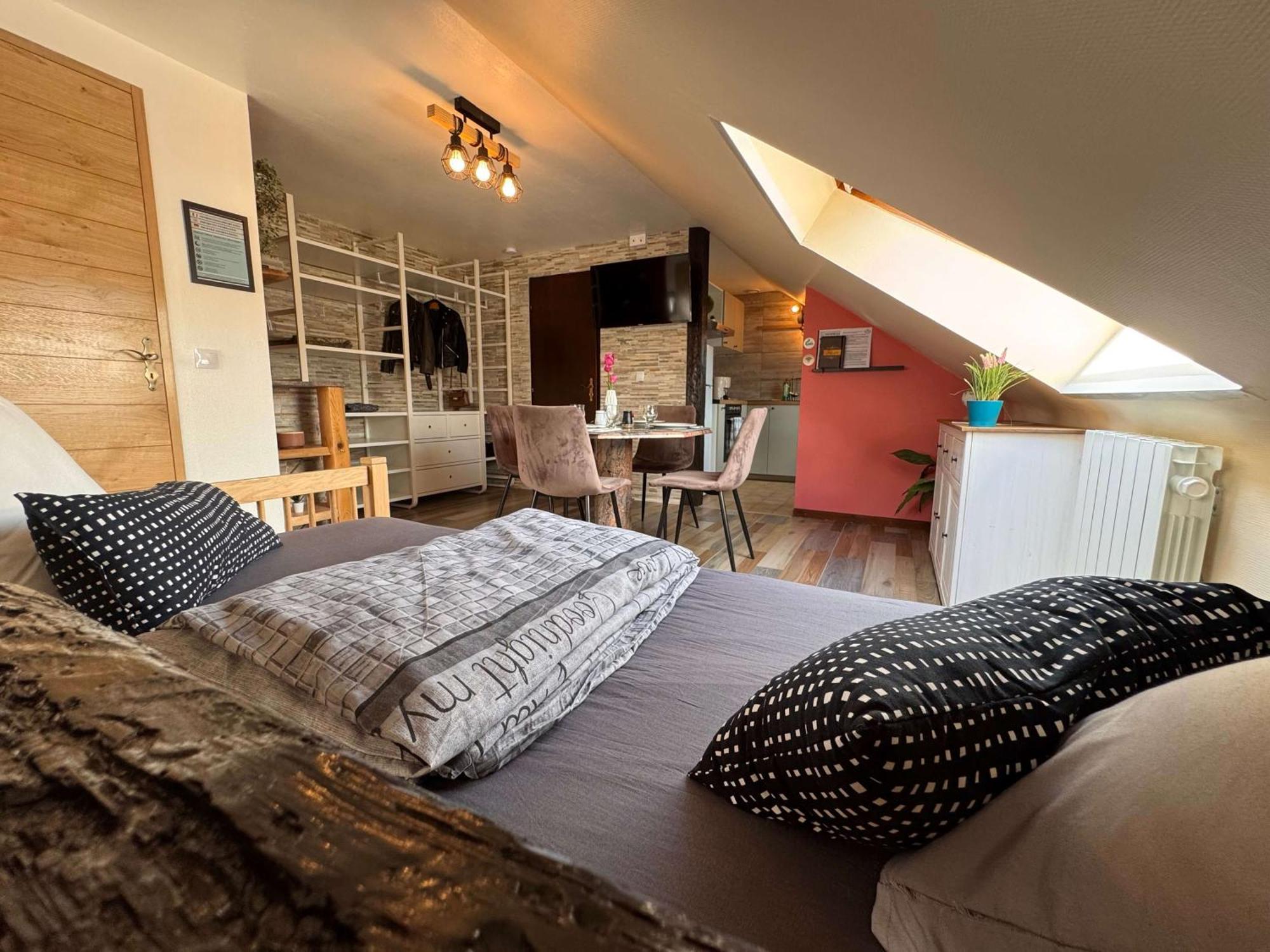 Private & Comfortable Apartments Puttelange-aux-Lacs Buitenkant foto