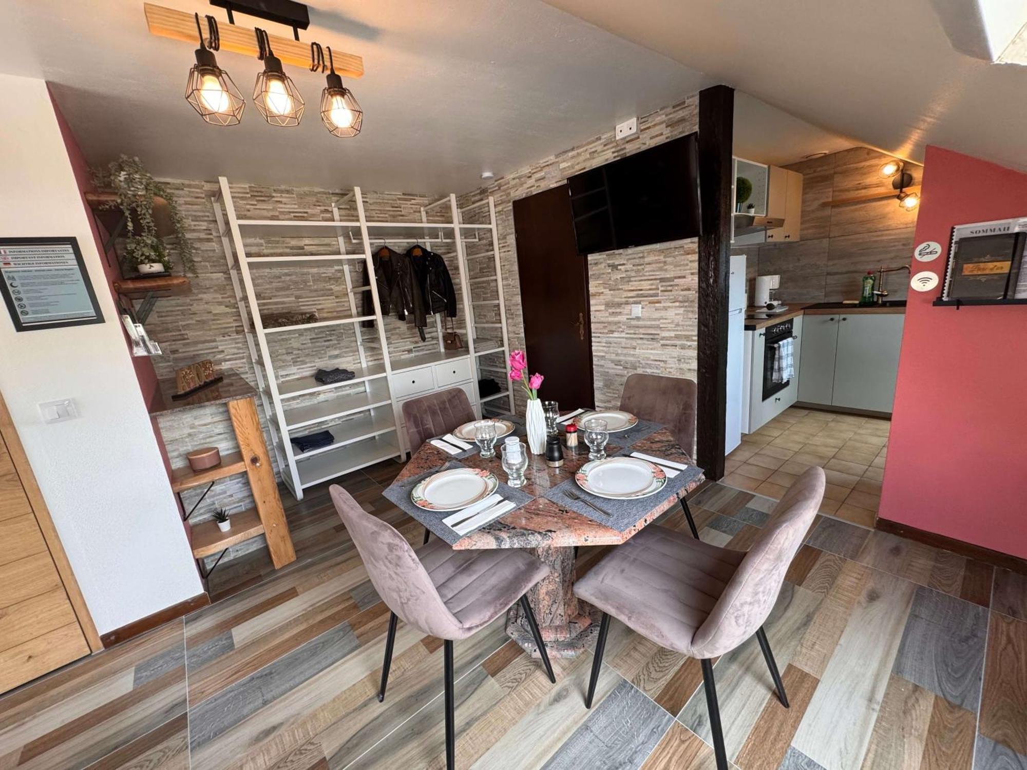 Private & Comfortable Apartments Puttelange-aux-Lacs Buitenkant foto